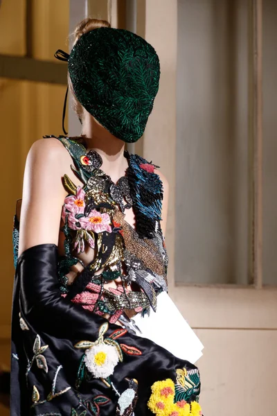 Look 23